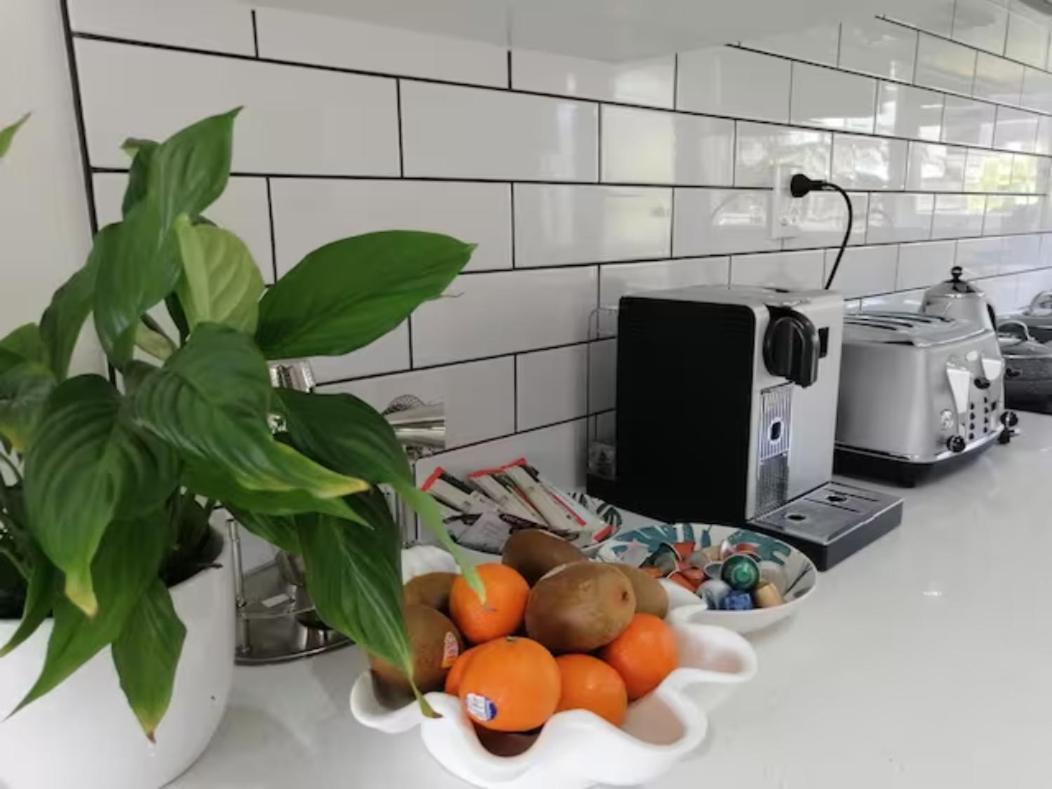 Centre Takapuna 2 Beds & Garage & Netflix Auckland Buitenkant foto
