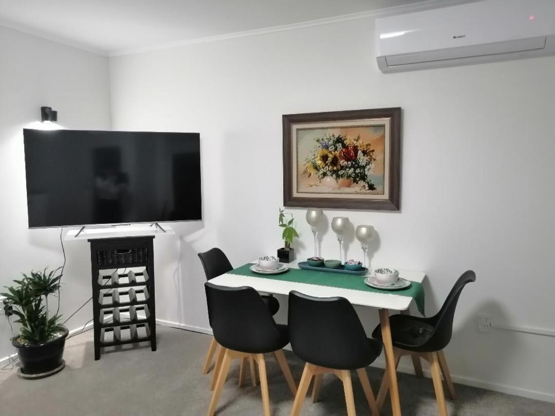 Centre Takapuna 2 Beds & Garage & Netflix Auckland Buitenkant foto